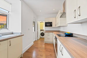 Kitchen- click for photo gallery
